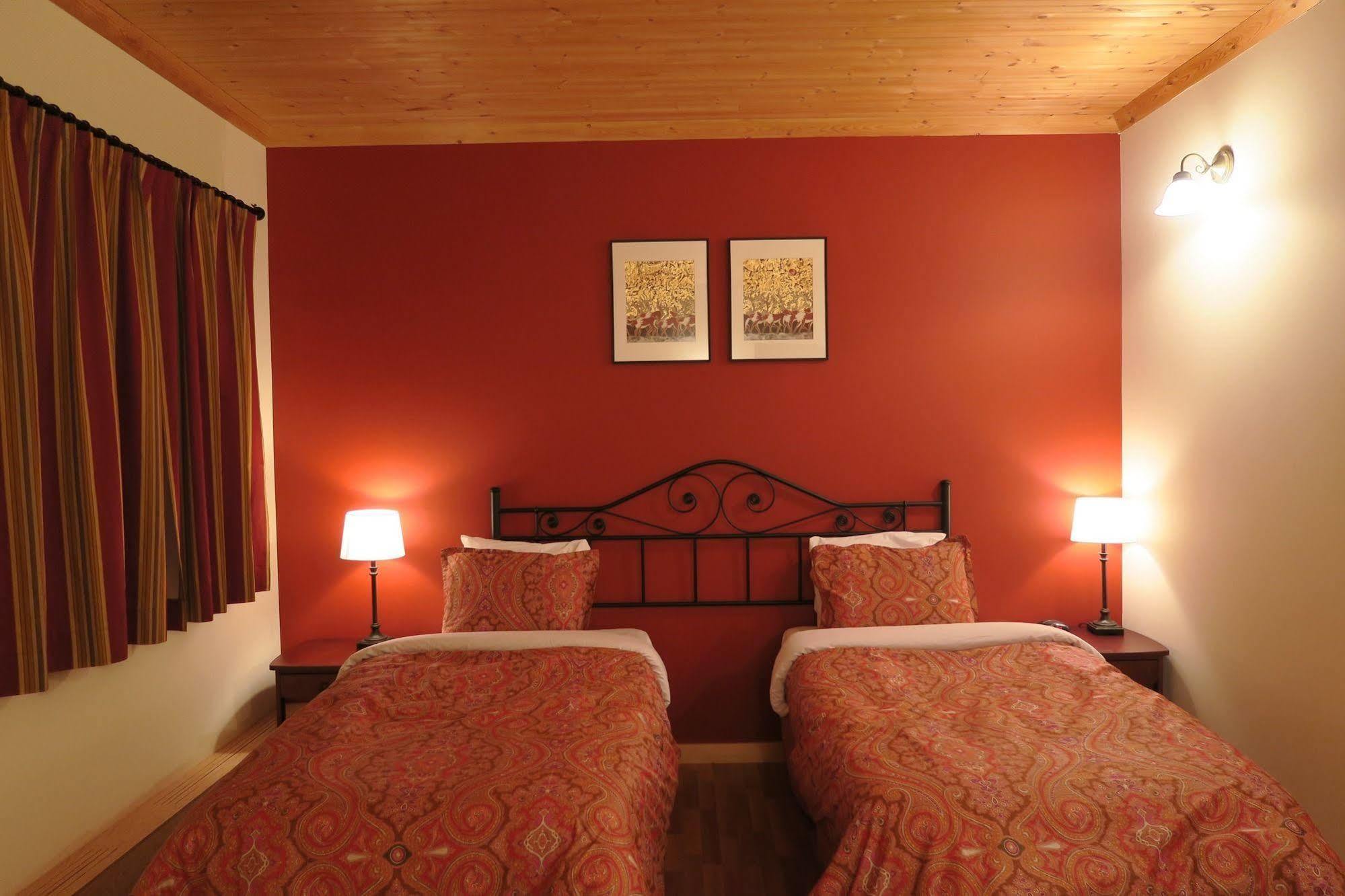 Kaleido Lodge Yukon Уайтхорс Екстериор снимка