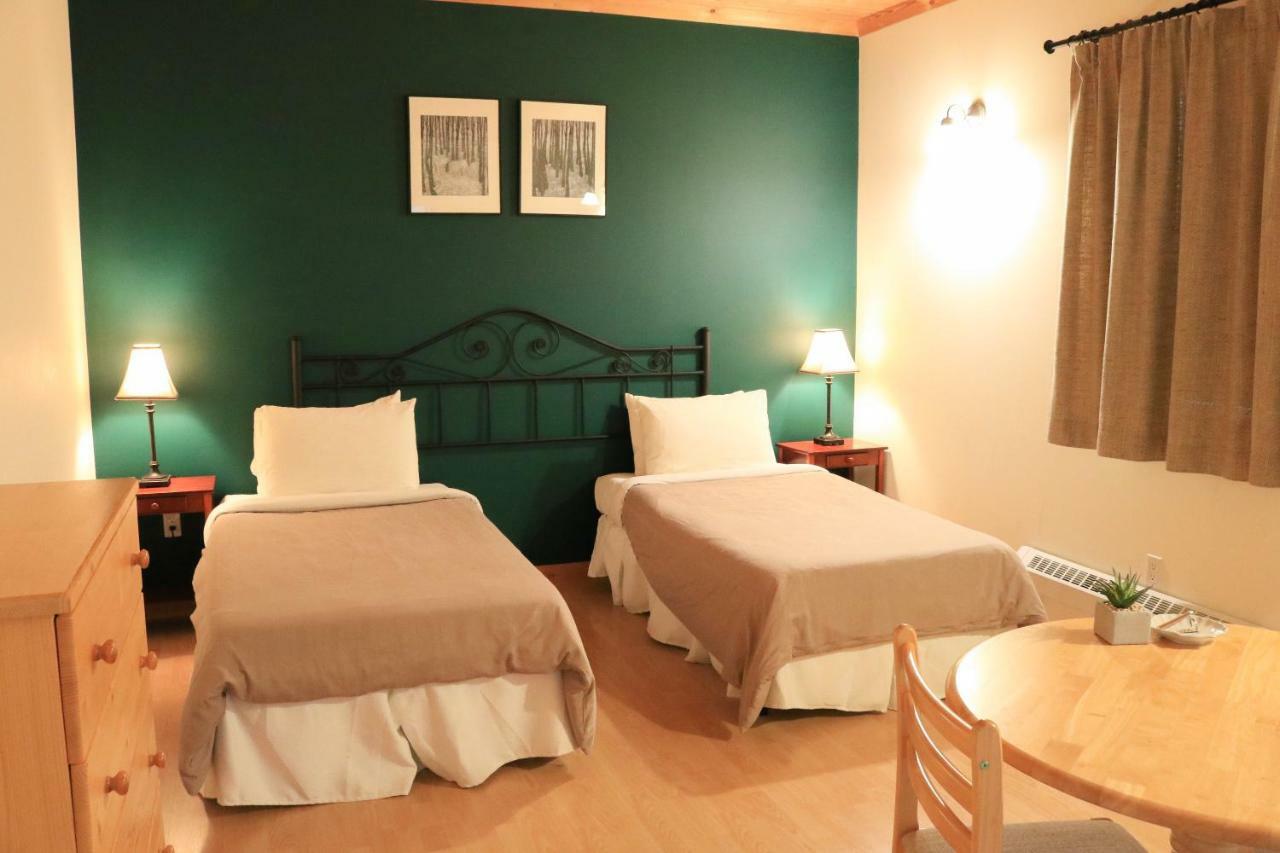 Kaleido Lodge Yukon Уайтхорс Екстериор снимка